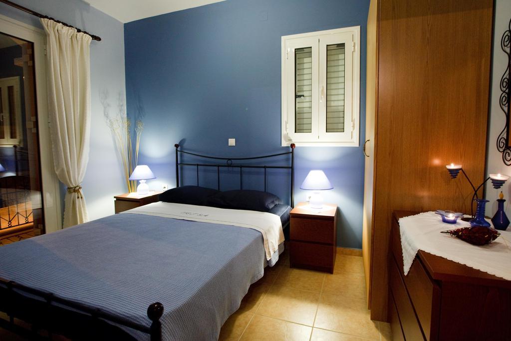 Villa Vetsa'S Experience Tolón Habitación foto