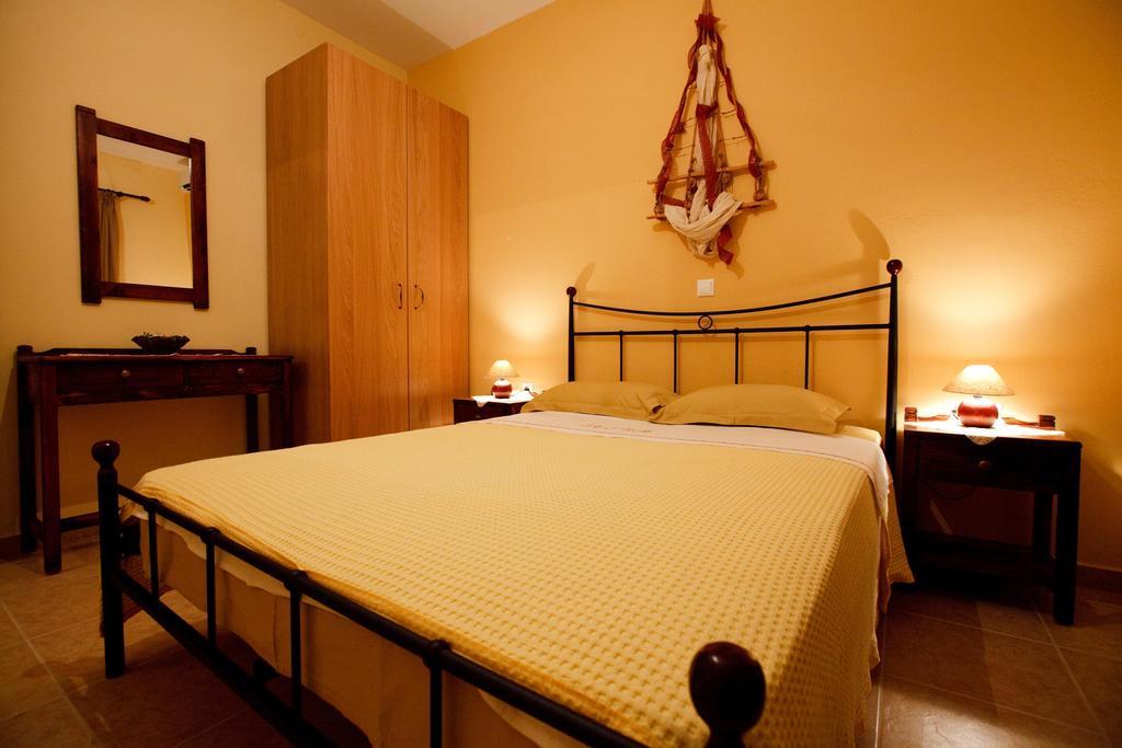 Villa Vetsa'S Experience Tolón Habitación foto